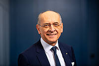 Porträtfoto von GVB-Präsident Gregor Scheller.