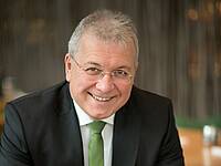 Porträtfoto des Europaabgeordneten Markus Ferber aus Augsburg.